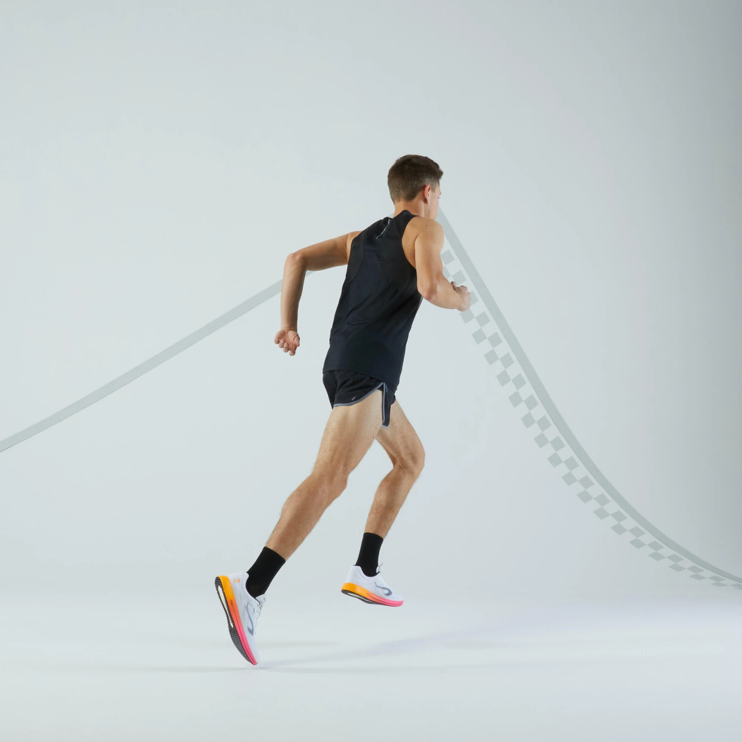 KIPRUN MEN'S BREATHABLE RUNNING TANK TOP - Image 9