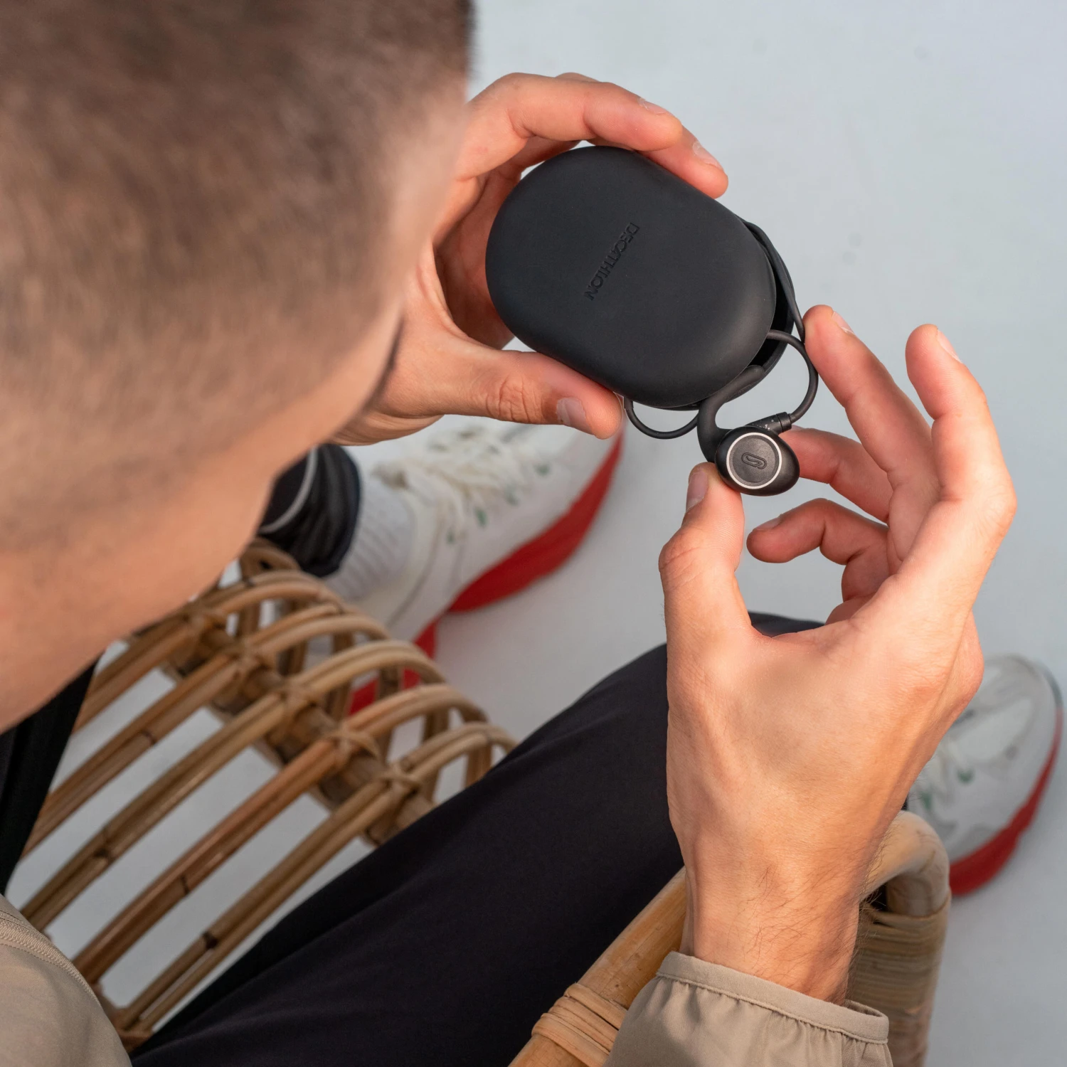 KALENJI 900 EARPHONES WIRELESS BLUETOOTH - BLACK - Image 6