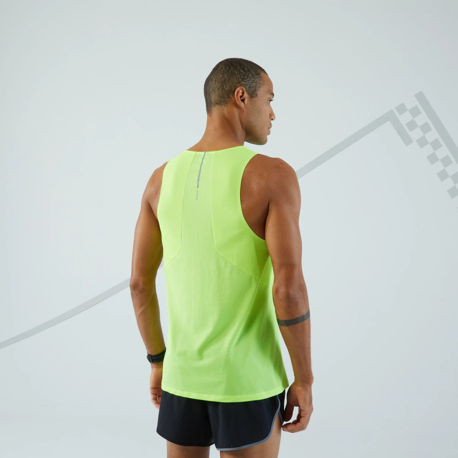 KIPRUN MEN'S BREATHABLE RUNNING TANK TOP - Image 3