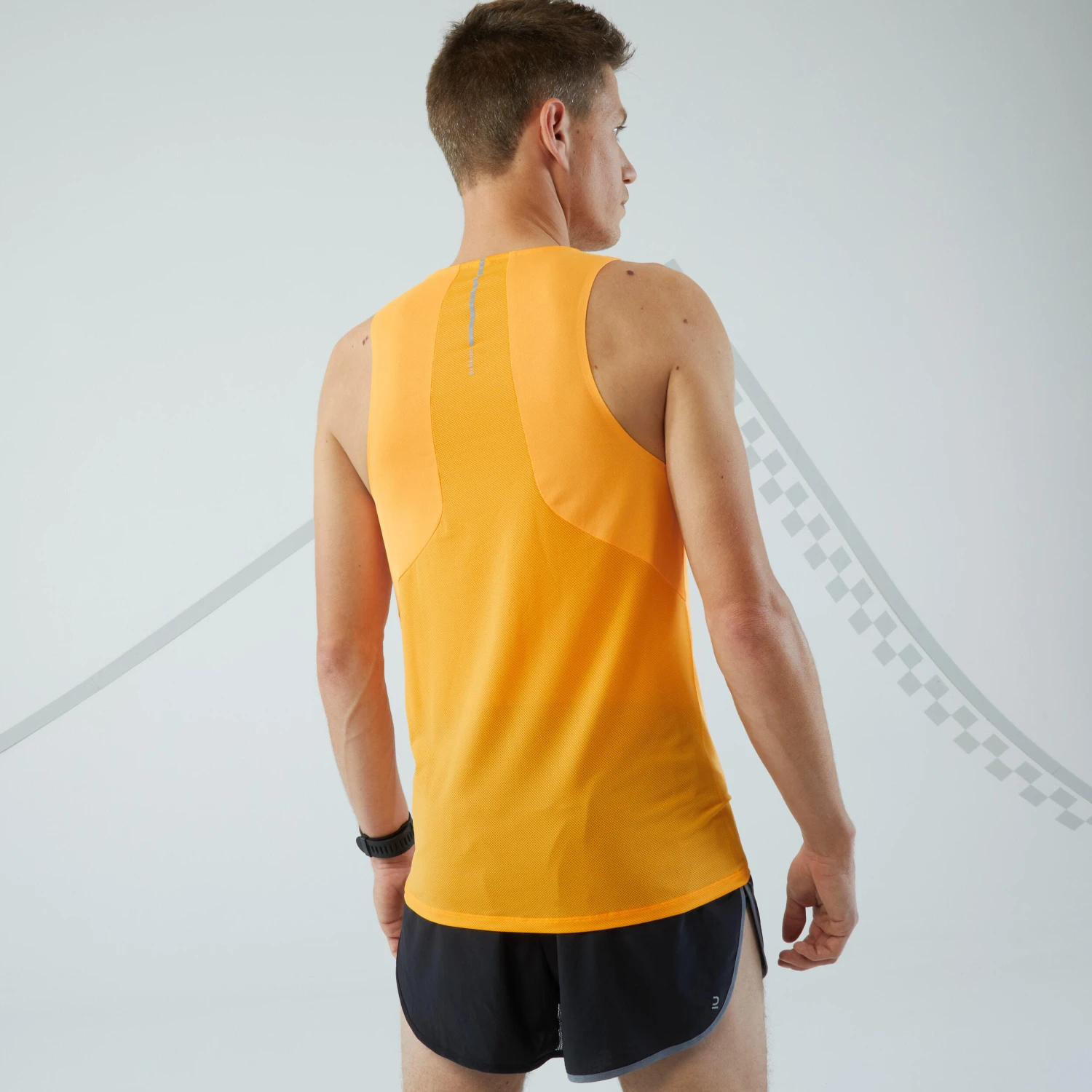 KIPRUN MEN'S BREATHABLE RUNNING TANK TOP - Image 16