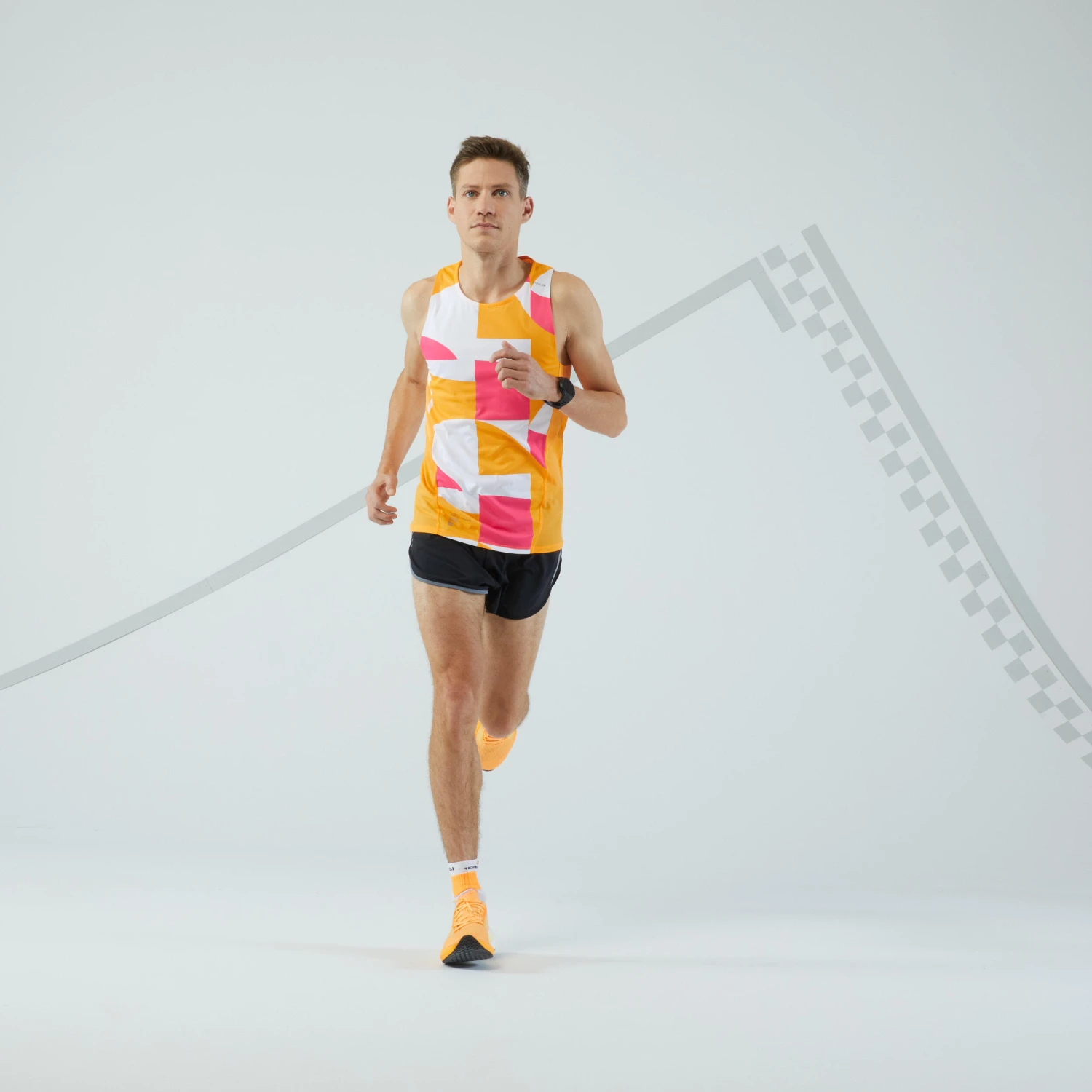 KIPRUN MEN'S BREATHABLE RUNNING TANK TOP - Image 15