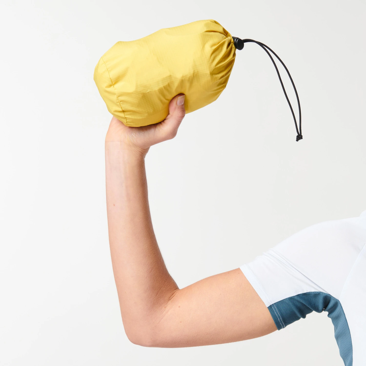 WOMEN'S TRAIL RUNNING LONG-SLEEVED WATERPROOF JACKET - Image 10