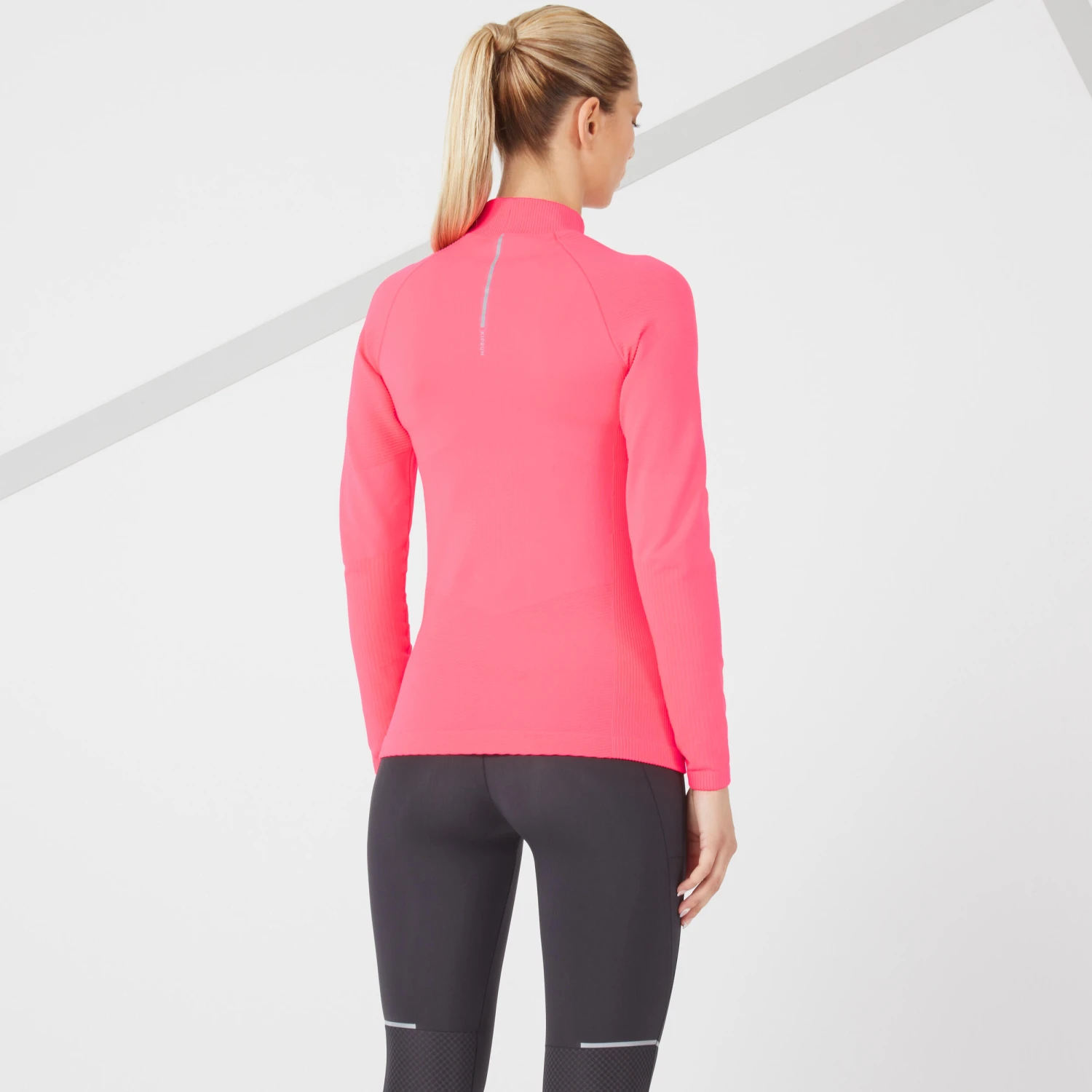 KIPRUN SKINCARE WOMEN'S SEAMLESS LONG-SLEEVED RUNNING T-SHIRT - Image 3