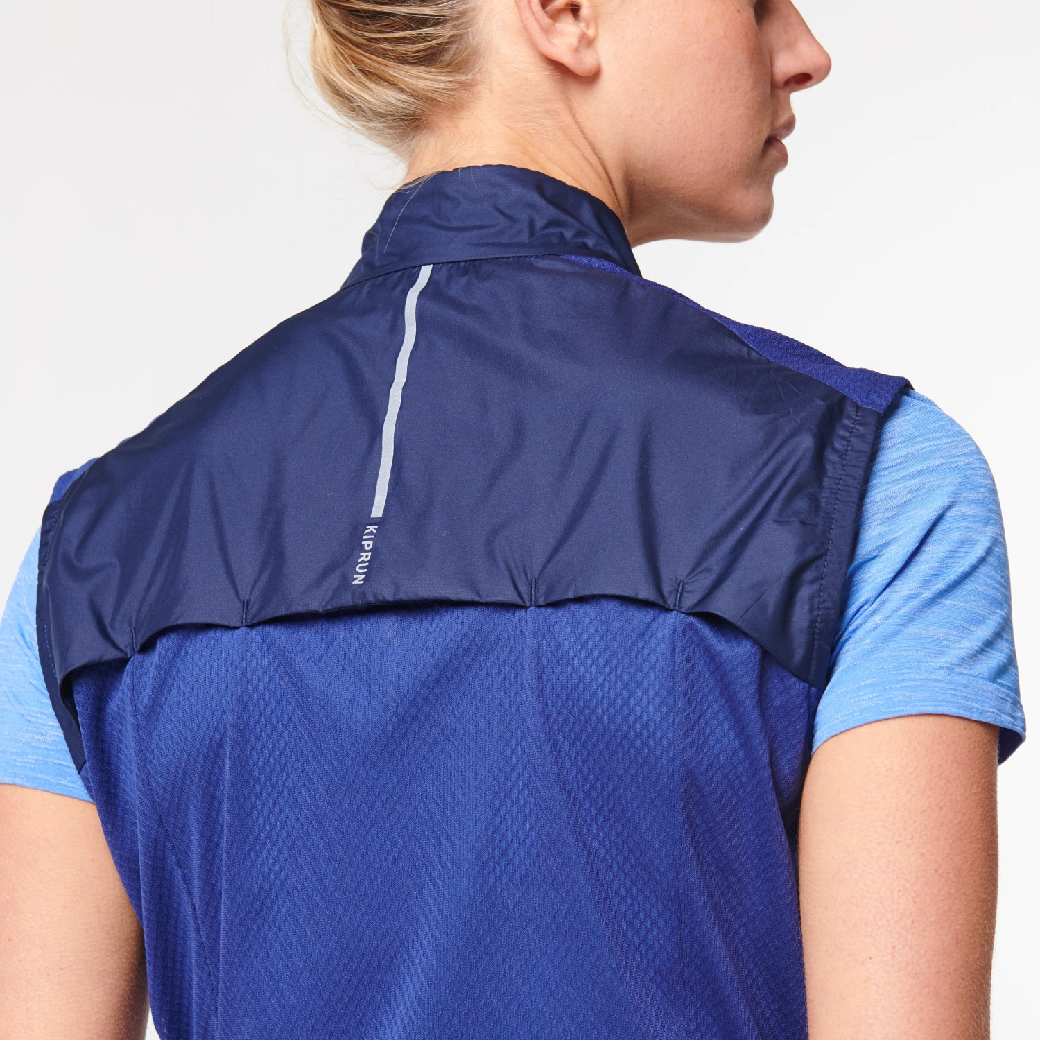 Kiprun Light Women's Running Sleeveless Jacket - Image 15